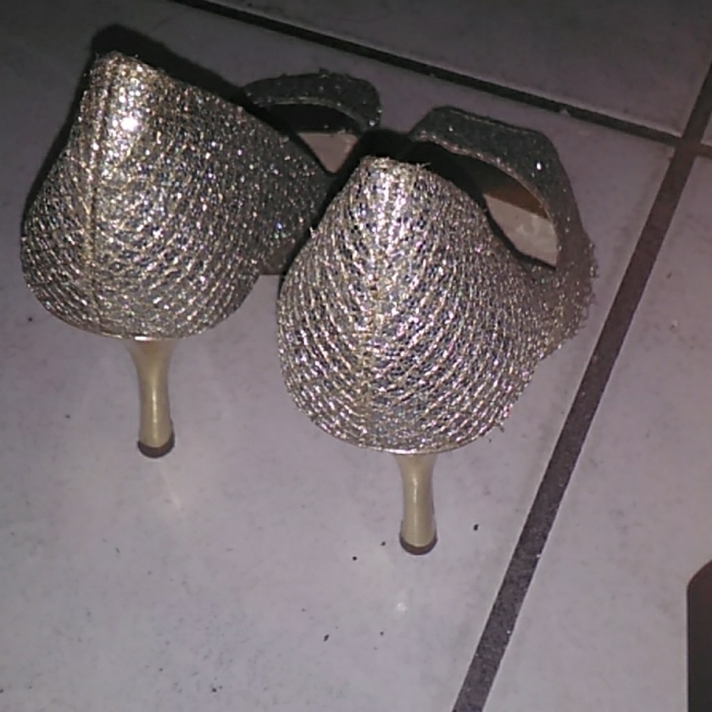 Shinning gray and sparkle